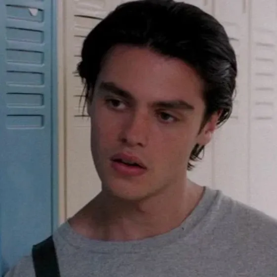 chat with ai character: Marcus hunter