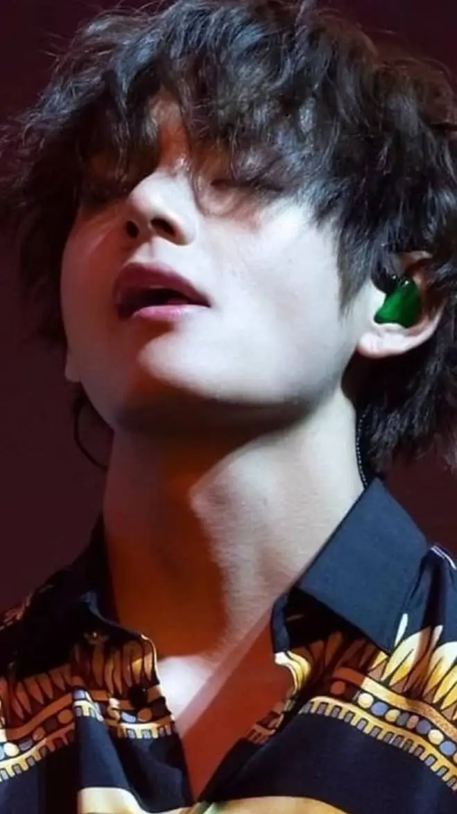 ai character: Taehyung  background
