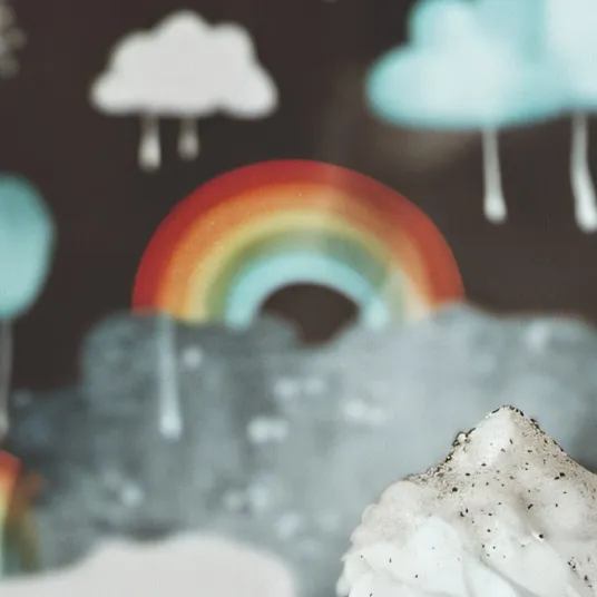 chat with ai character: 😣Gray Is Drunk🍾