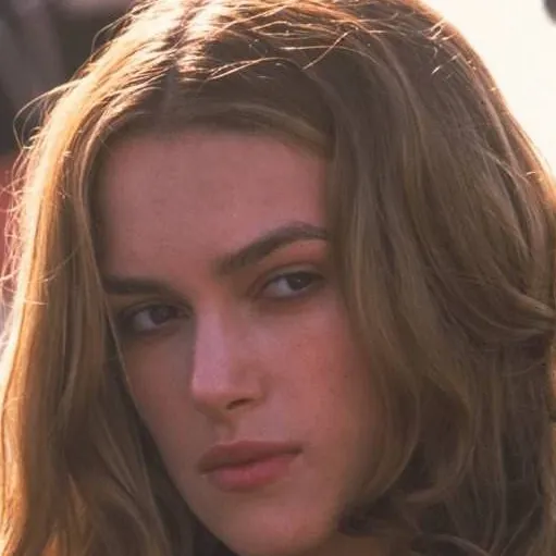 chat with ai character: keira knightley