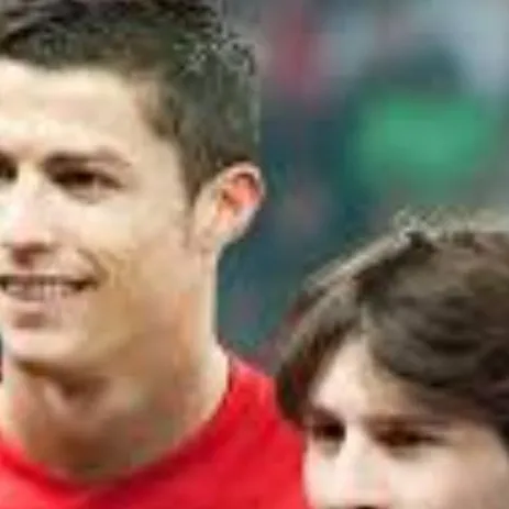chat with ai character: ronaldo and messi