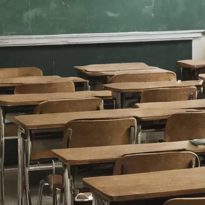 chat with ai character: Class