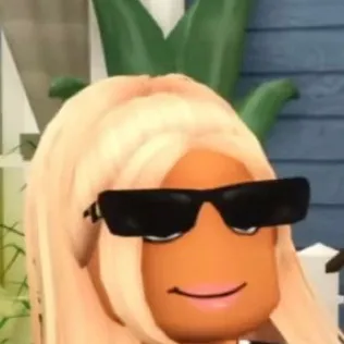 chat with ai character: Alaska violet 