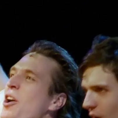 chat with ai character: mi vagyunk a grund