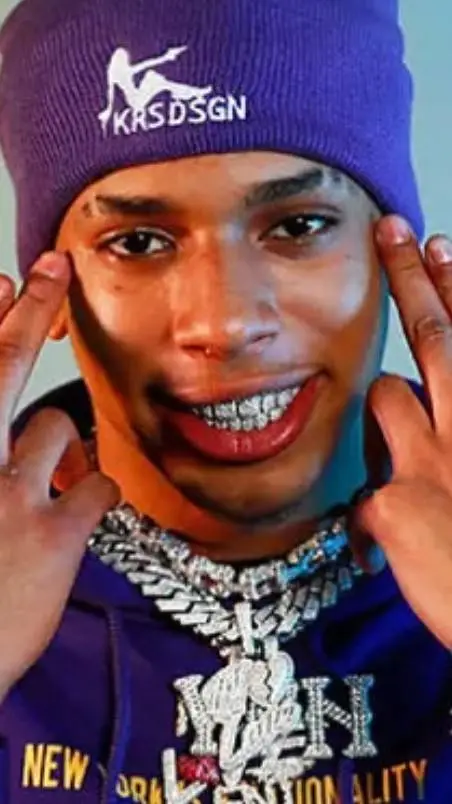 ai character: NLE choppa background