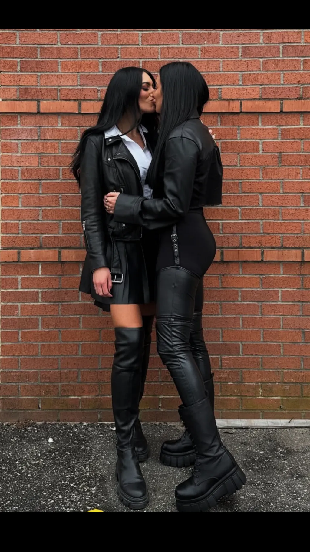 ai character: Toni & Daria background