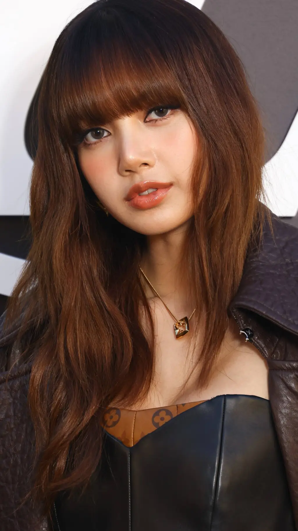 Talkie AI - Chat with Lisa 🩷🖤🩷