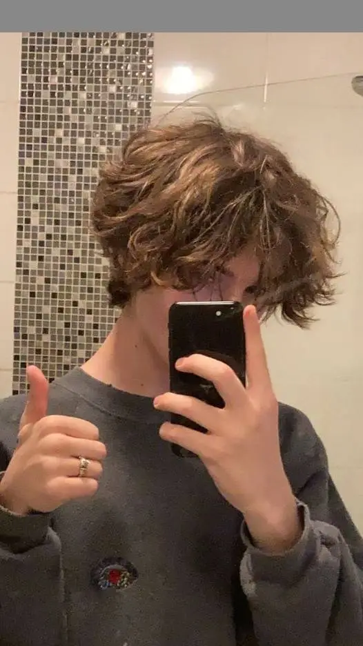 ai character: lian background