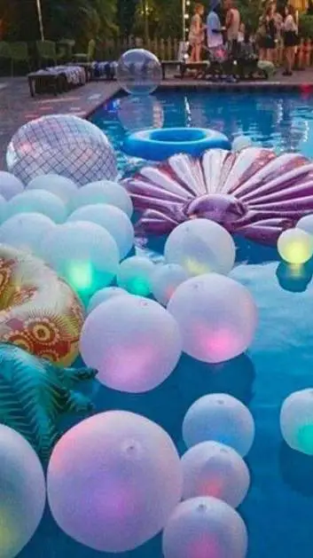 ai character: Mm2 Pool Party background