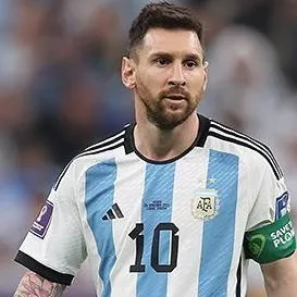 chat with ai character: Messi the goat ⚽️🔥