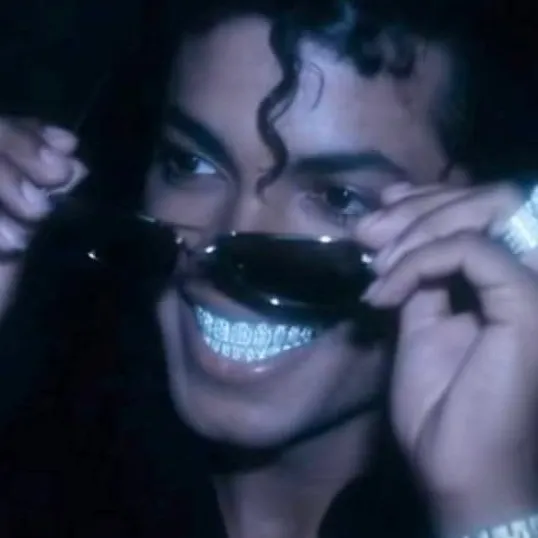 chat with ai character: Michael Jackson