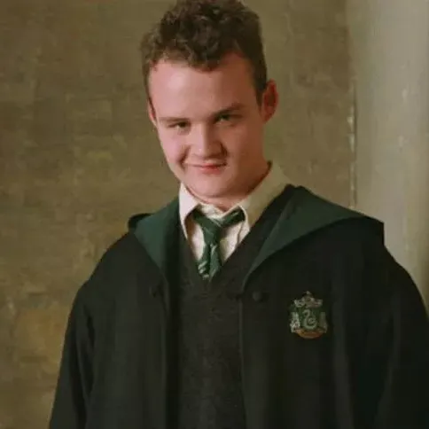 chat with ai character: Gregory Goyle