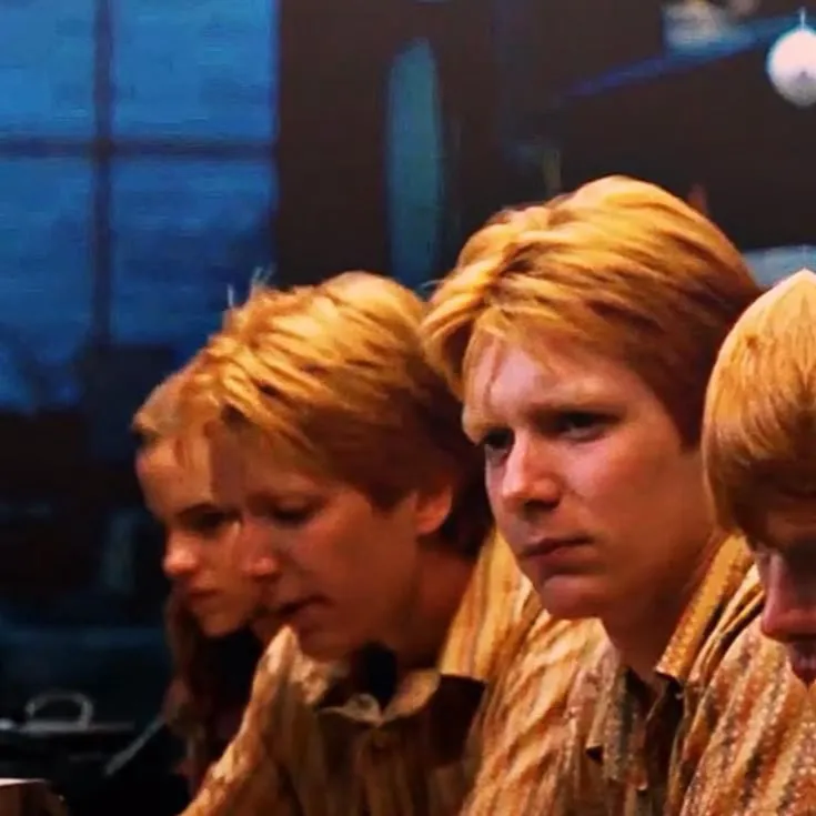 chat with ai character: Weasley twins 