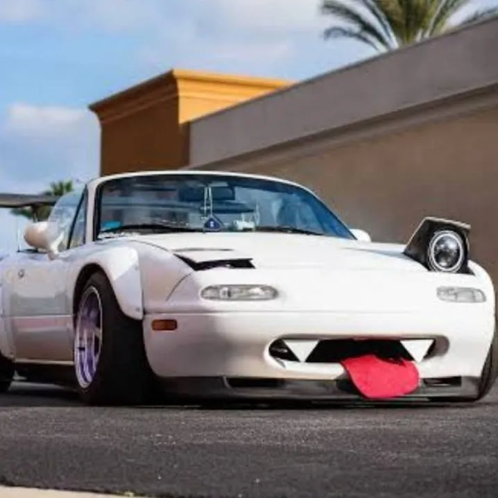 chat with ai character: miata😜