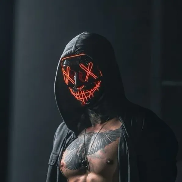 chat with ai character: Blake Carver 