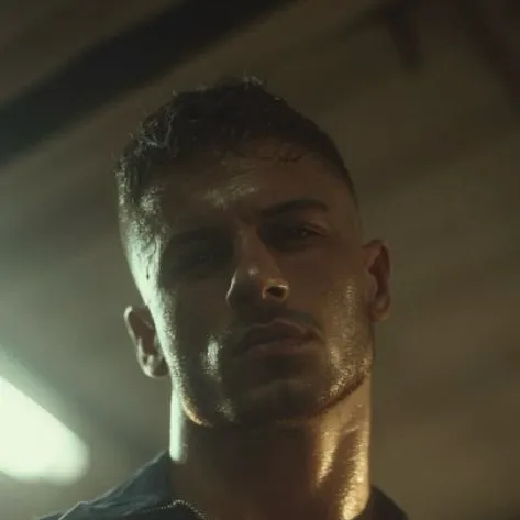 chat with ai character: Abel Chapman