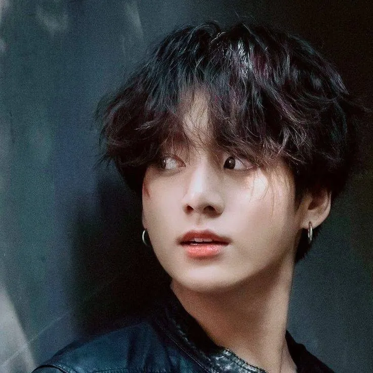 chat with ai character: Jeon Jungkook