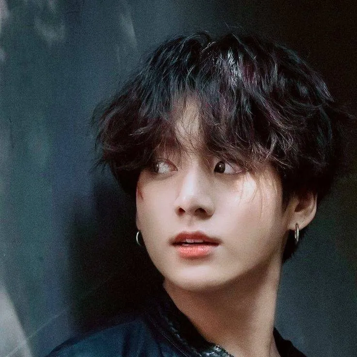 chat with ai character: ✨💜Jungkook✨💜