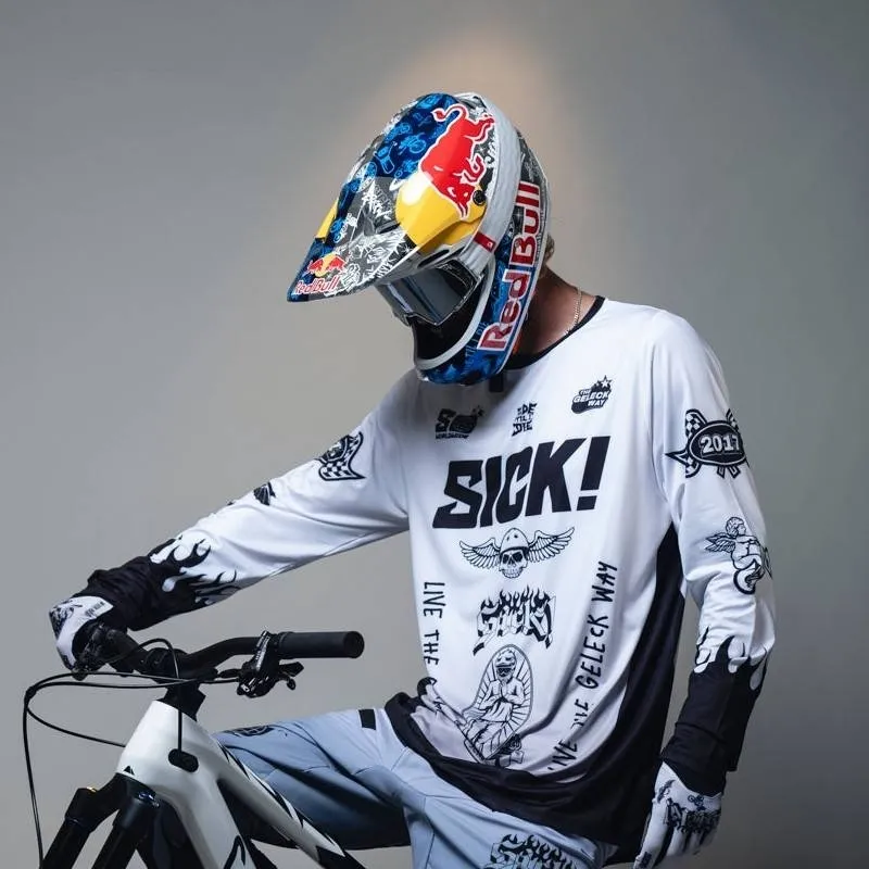 chat with ai character: Fabio Wibmer 