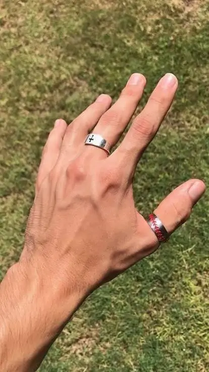 ai character: Zayr background