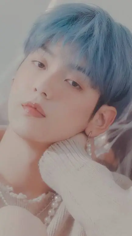 ai character: soobin background