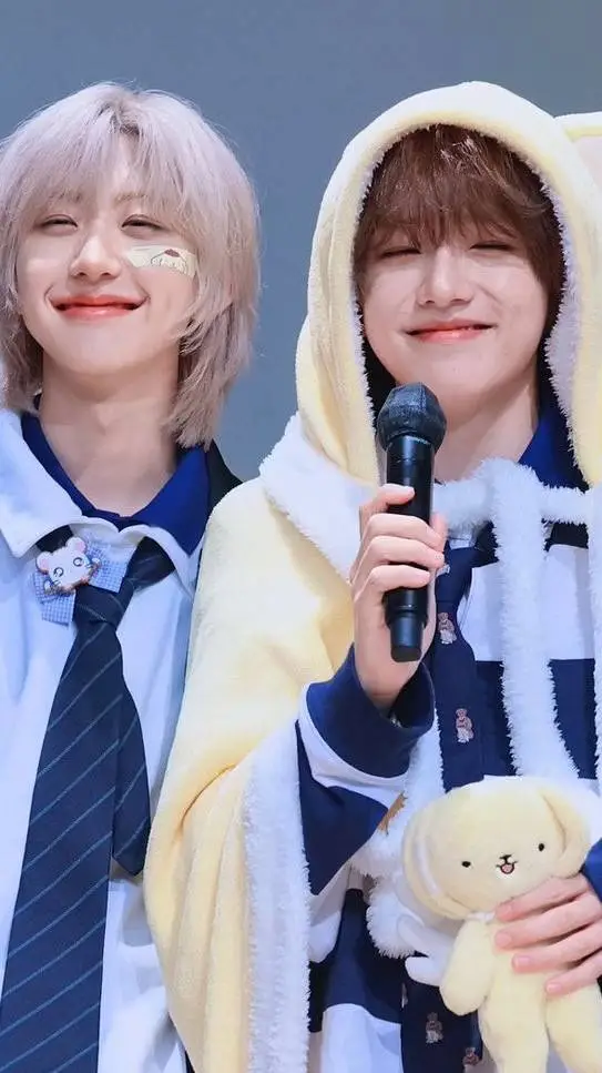 ai character: semin × wonbin background