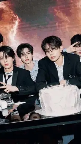 ai character: 7 Enha CEO background