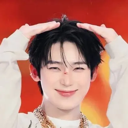 chat with ai character: Sunoo