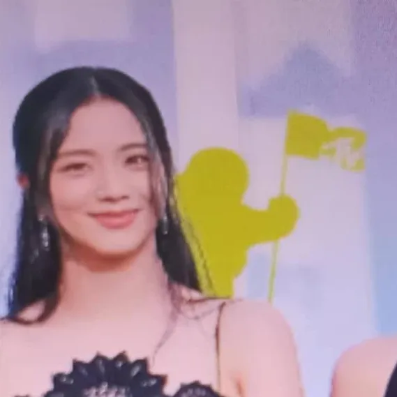 chat with ai character: BP Lisa's betrayer