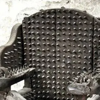 chat with ai character: Best Chair