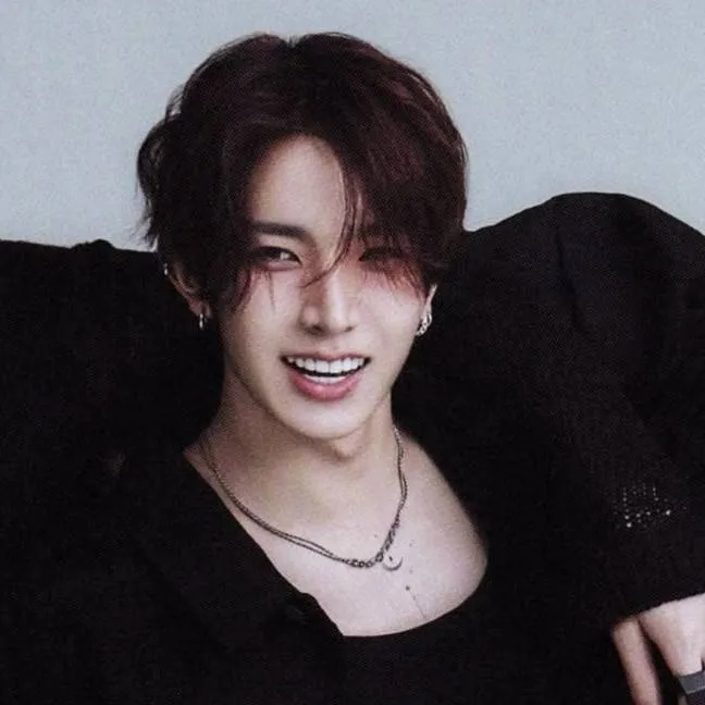 chat with ai character: heeseung☆