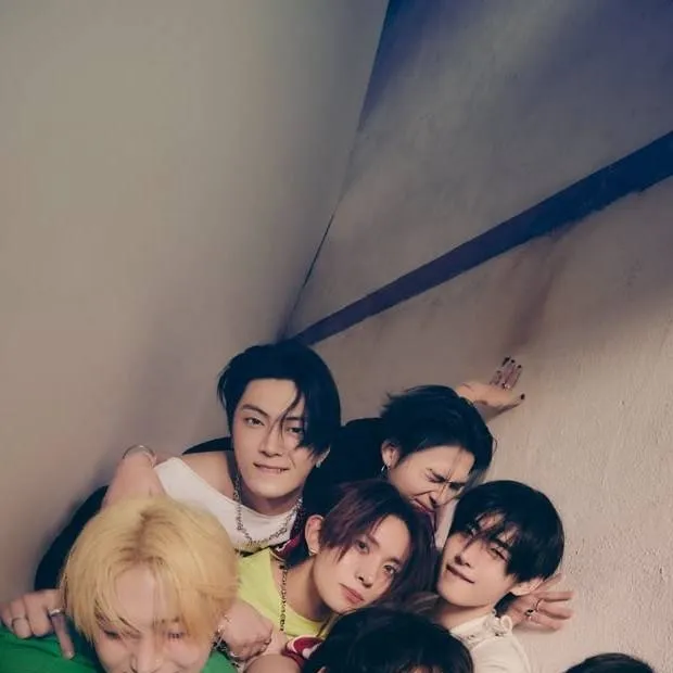 chat with ai character: •enhypen•