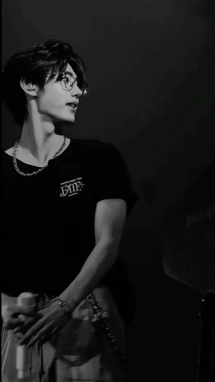 ai character: °•Sunghoon•° background