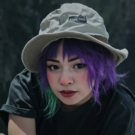 chat with ai character: Trix