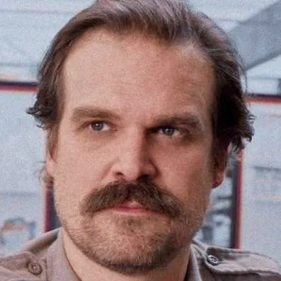 chat with ai character: hopper 