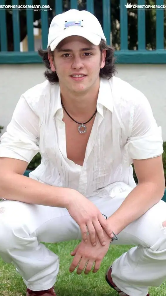 ai character: Christopher ukeman background