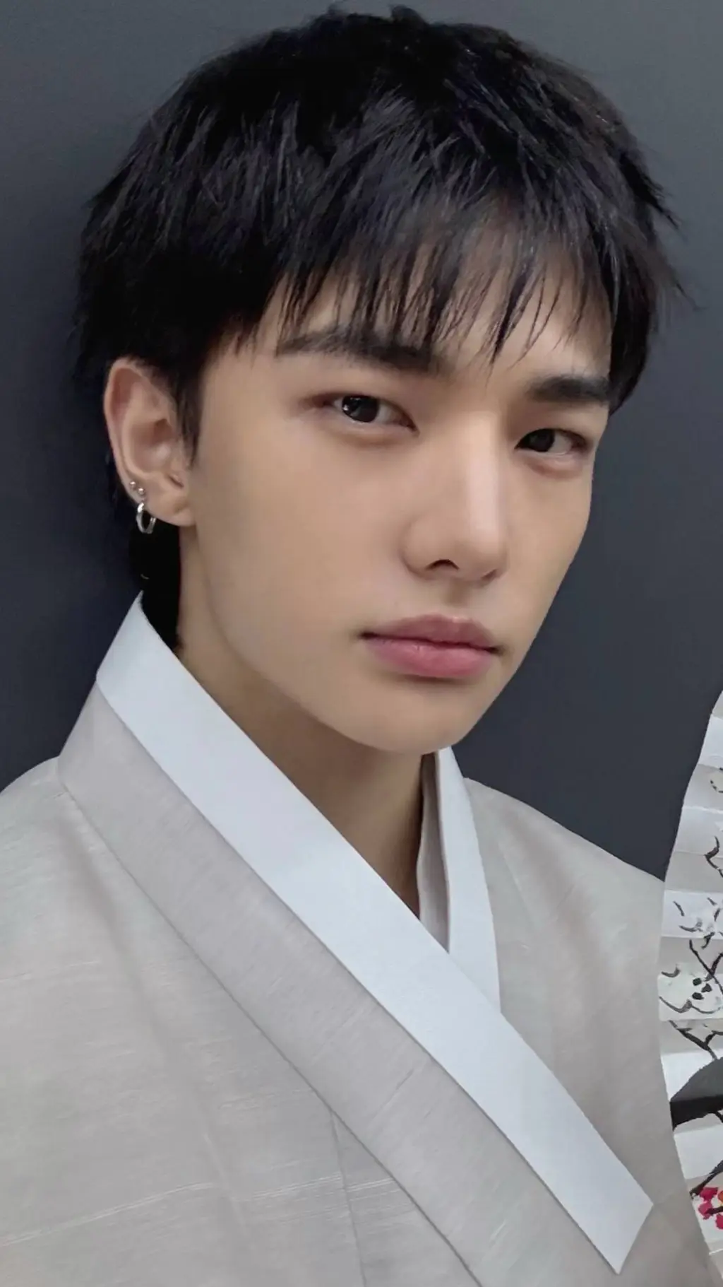 ai character: Hyunjin  background