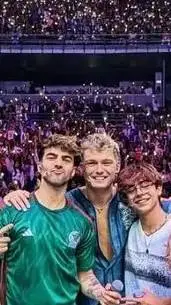 ai character: fede,ian,lukas background