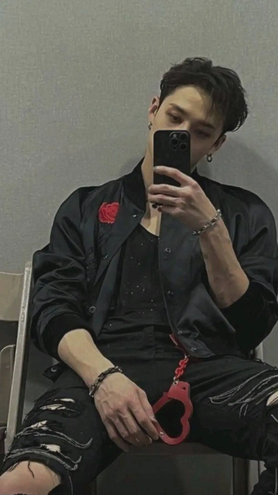 ai character: Bangchan  background