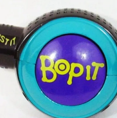 chat with ai character: Bop it original 