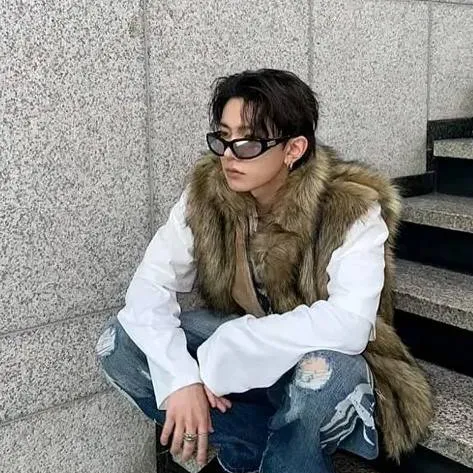 chat with ai character: Heeseung 