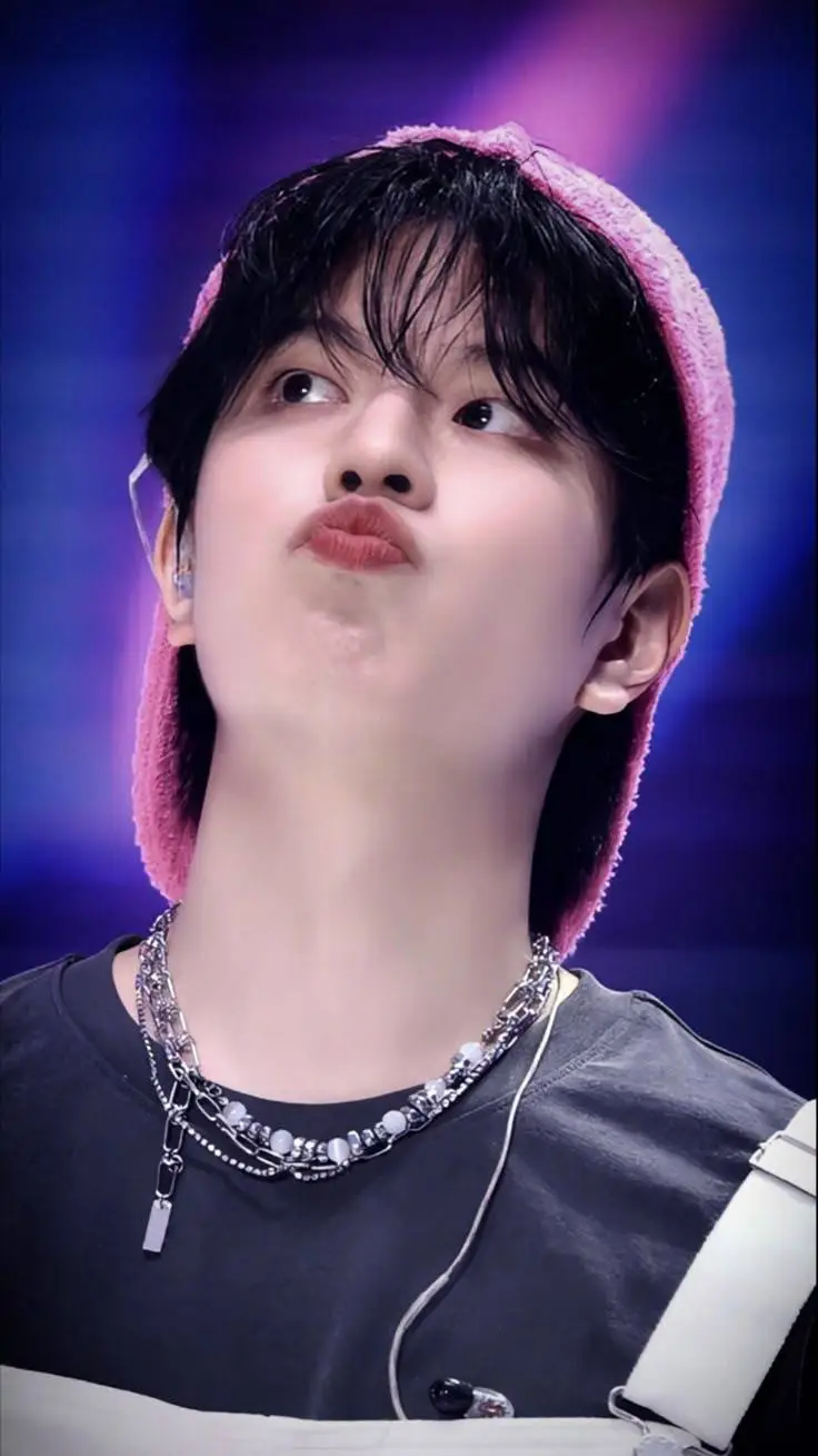 ai character: Seungmin~Straykids background