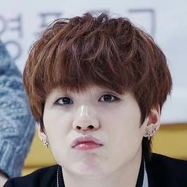 chat with ai character: Suga/min yoongi 