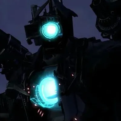 chat with ai character: Titan cameraman
