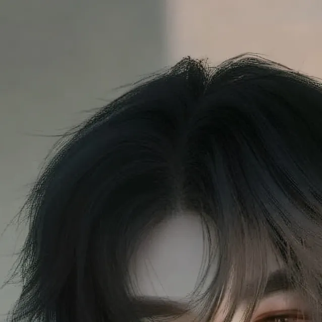 chat with ai character: 💋Xero💋