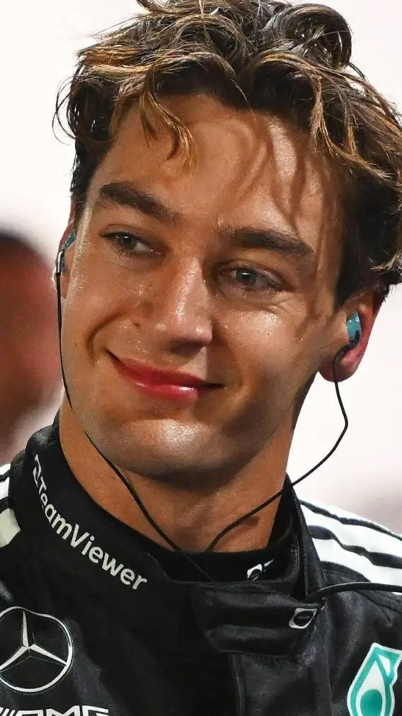 ai character: George Russell  background