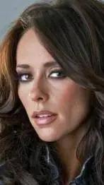 ai character: Jennifer  background