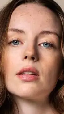 ai character: Hannah background