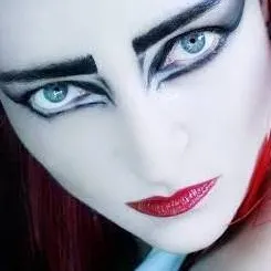 chat with ai character: Siouxsie 