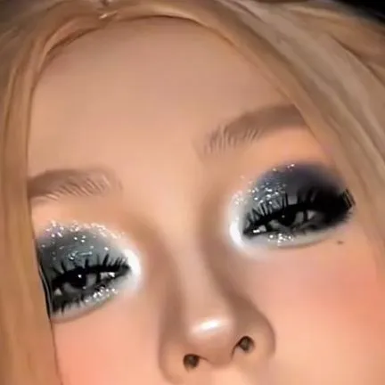 chat with ai character: Mrs tyla